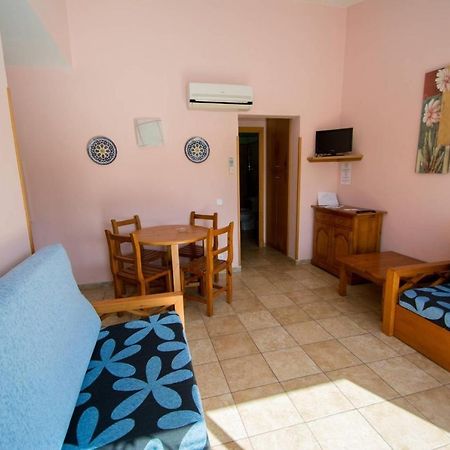 Galdana Gardens Apartment Cala Galdana  Exterior photo