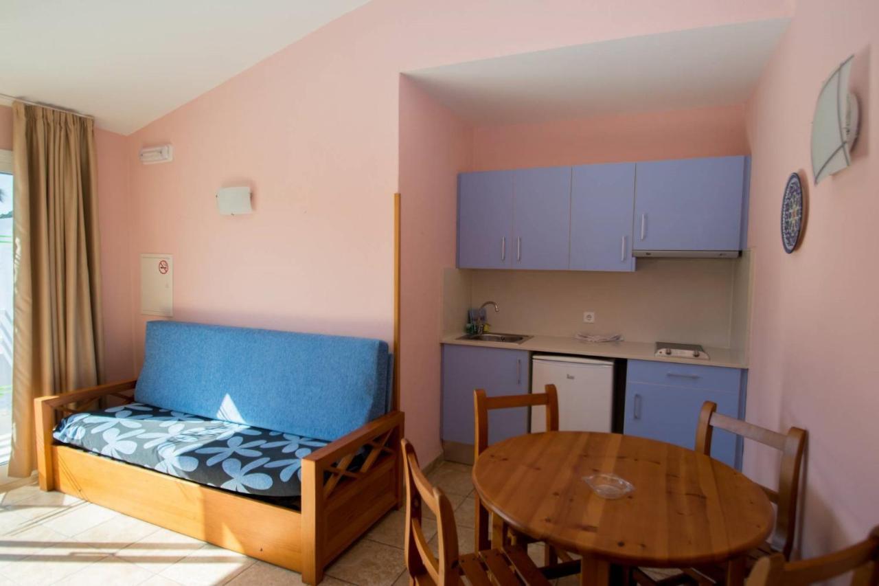Galdana Gardens Apartment Cala Galdana  Exterior photo